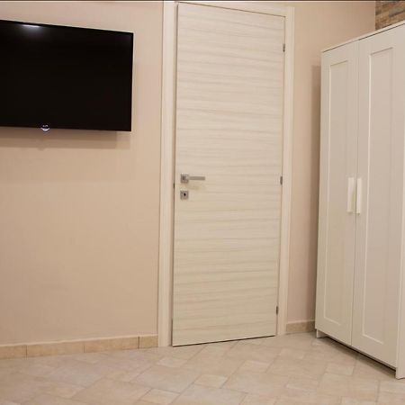 Athena Rooms With Private Spa Pachino Exterior photo