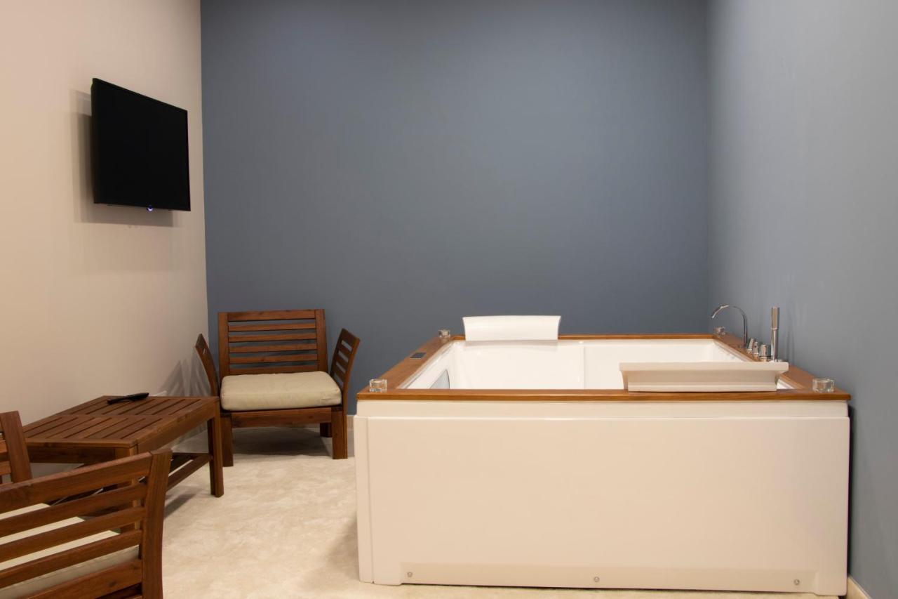 Athena Rooms With Private Spa Pachino Exterior photo