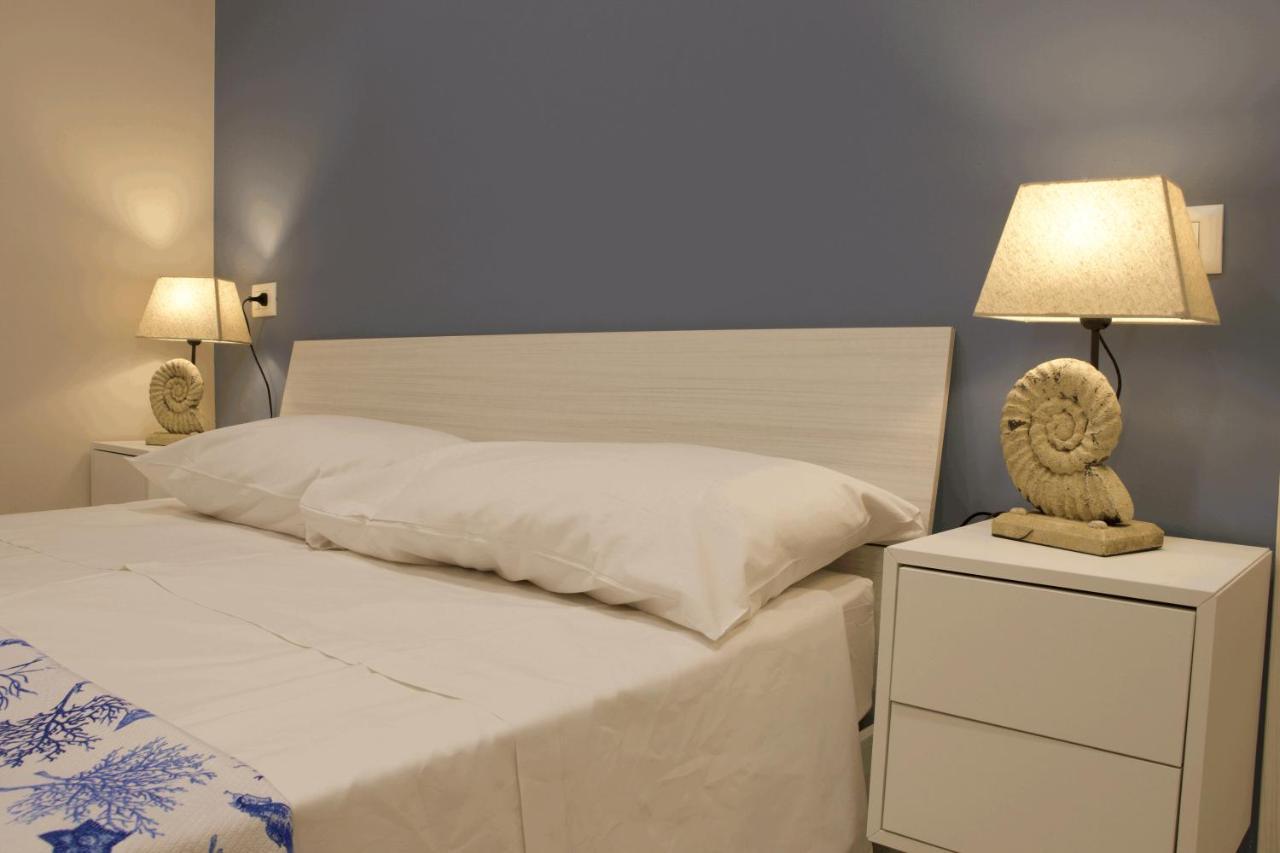 Athena Rooms With Private Spa Pachino Exterior photo