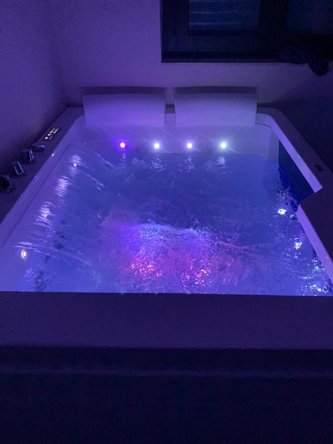 Athena Rooms With Private Spa Pachino Exterior photo